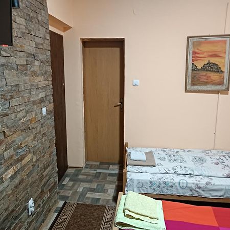 Guest House Mirijevski Konak Belgrad Zewnętrze zdjęcie
