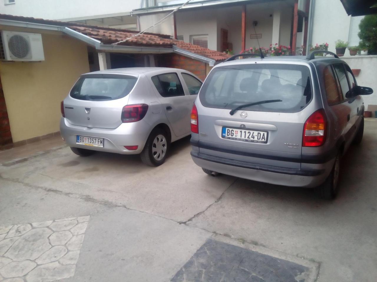 Guest House Mirijevski Konak Belgrad Zewnętrze zdjęcie
