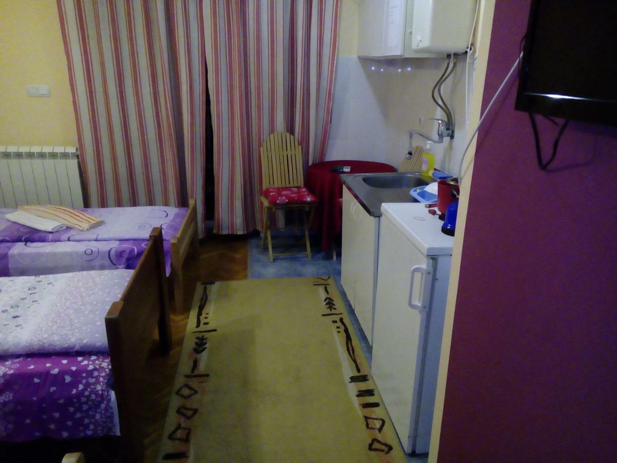 Guest House Mirijevski Konak Belgrad Zewnętrze zdjęcie