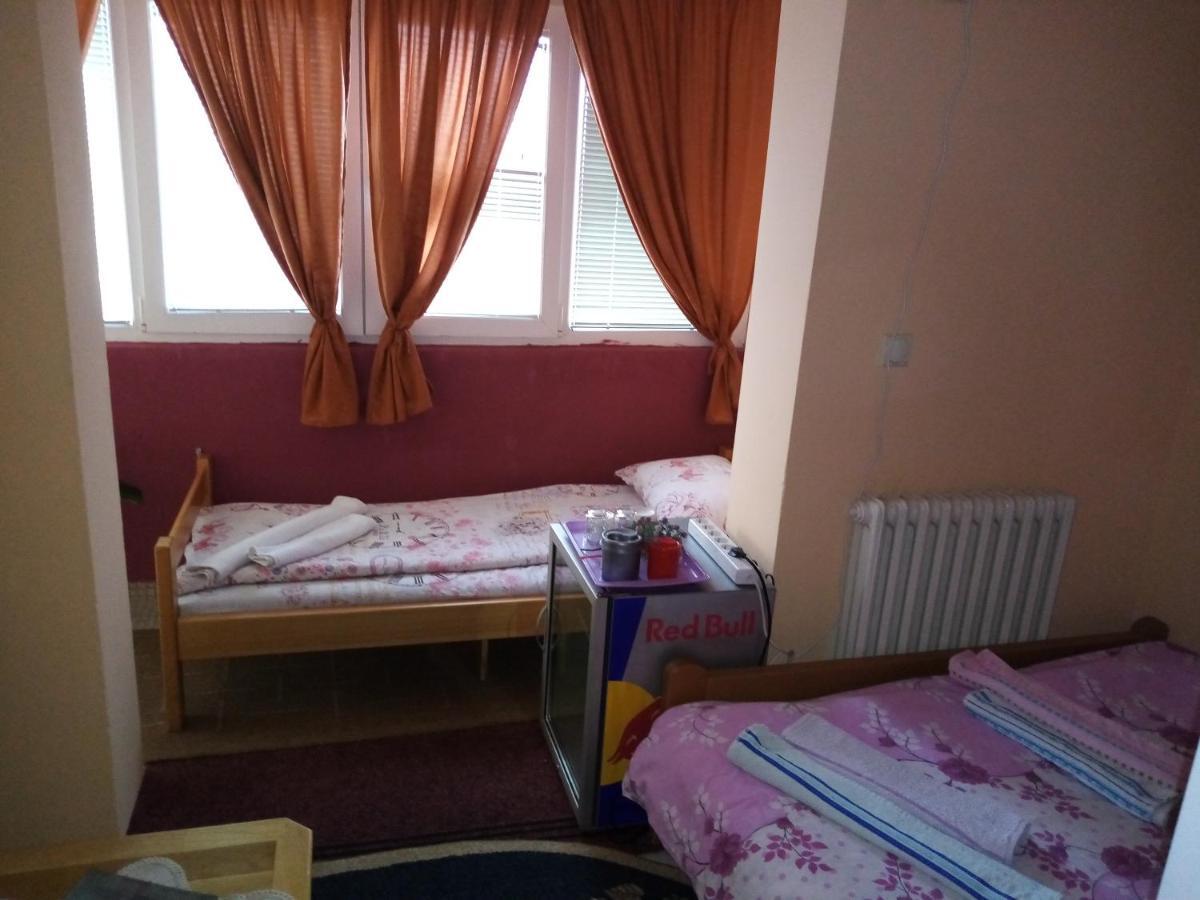 Guest House Mirijevski Konak Belgrad Zewnętrze zdjęcie