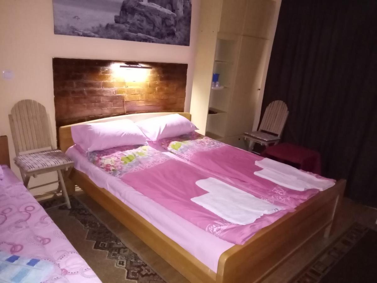 Guest House Mirijevski Konak Belgrad Zewnętrze zdjęcie